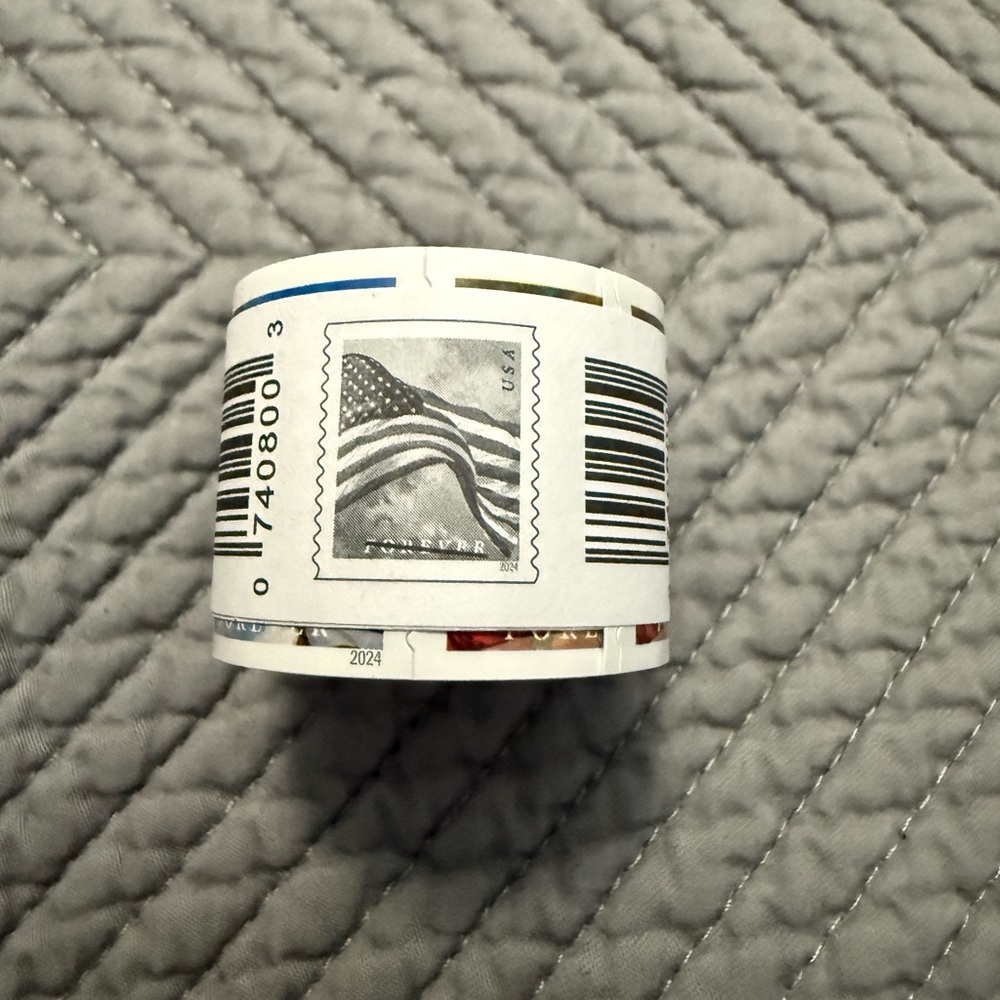New 1 Coil of 100 USPS-Postage Flag Postage 2024 style